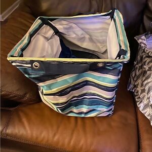 Thirty One square Tote